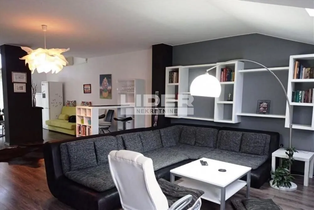 Sale, three bedroom apartment, 133m², Uciteljsko Naselje, Zvezdara Sve Podlokacije