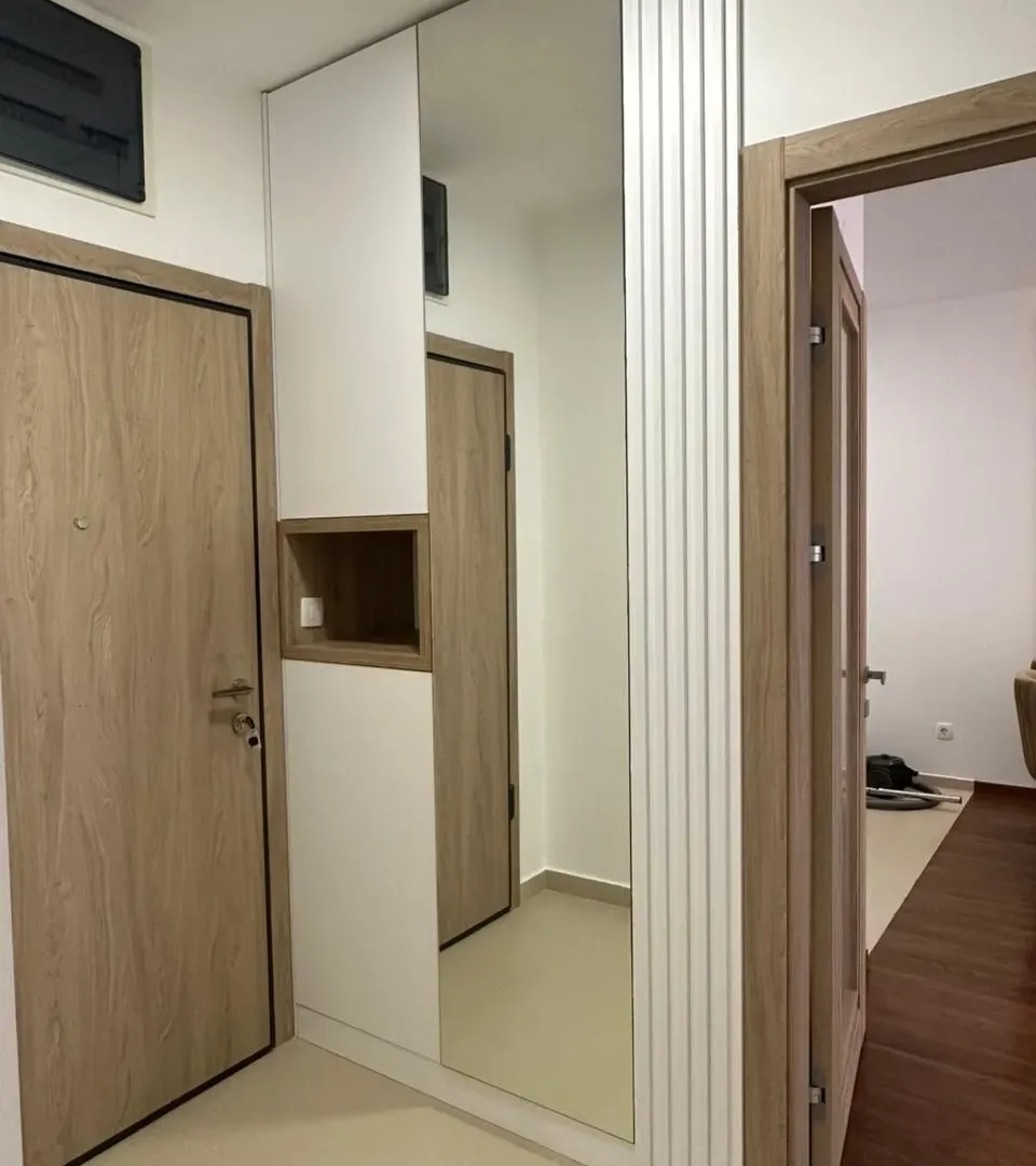 Izdavanje, dvosoban stan, 72m², Master Kvart, Podgorica