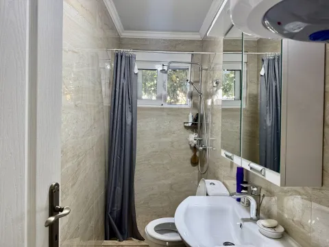 Izdavanje, trosoban stan, 100m², Seljanovo, Tivat - image 15