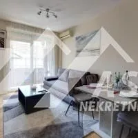 Izdavanje, jednosoban stan, 40m², Centar, Novi Sad