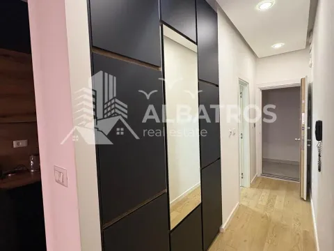 Izdavanje, jednosoban stan, 36m², Soho City, Bar - image 9