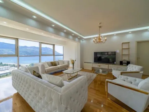 Izdavanje, trosoban stan, 150m², Dukley Gardens, Budva - image 4
