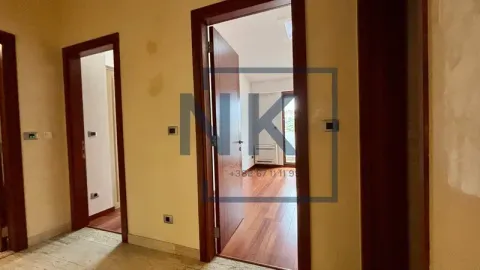 Rent, three bedroom apartment, 138m², Preko Morače, Podgorica - image 14