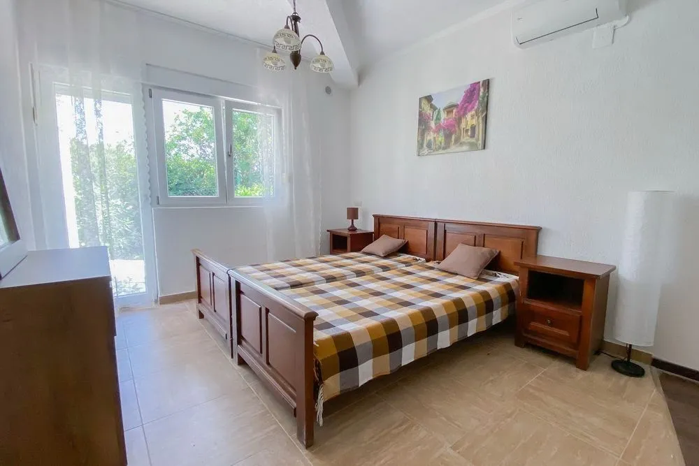 Sale, house, 525m², Radovići, Tivat