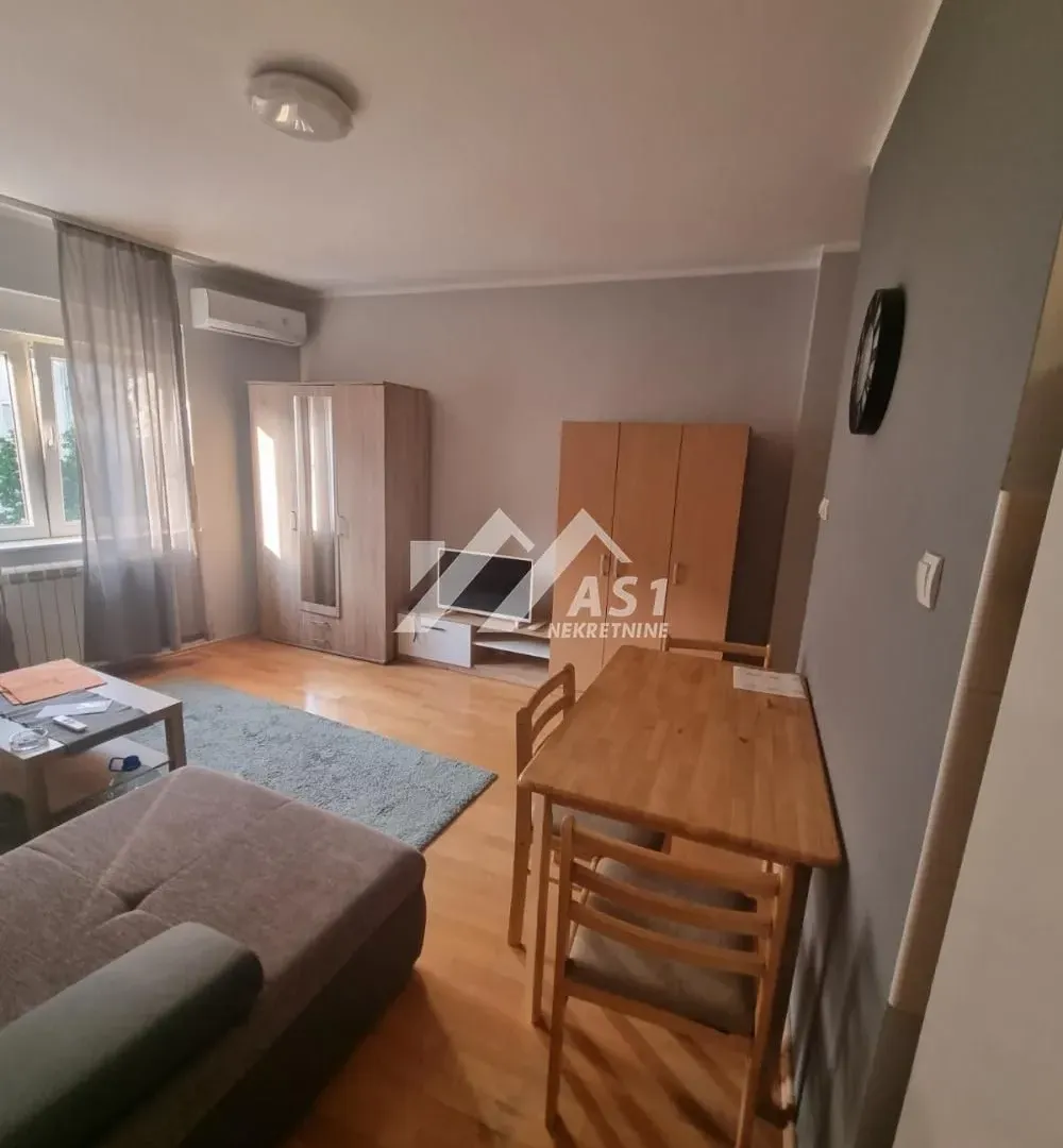 Rent, apartment, 28m², Bulevar Oslobodjenja, Novi Sad Sve Podlokacije