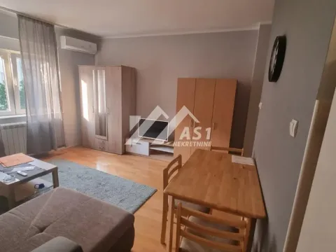 Rent, apartment, 28m², Bulevar Oslobodjenja, Novi Sad Sve Podlokacije - image 2