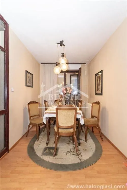 Prodaja, dvosoban stan, 72m², Vidikovački venac, Rakovica