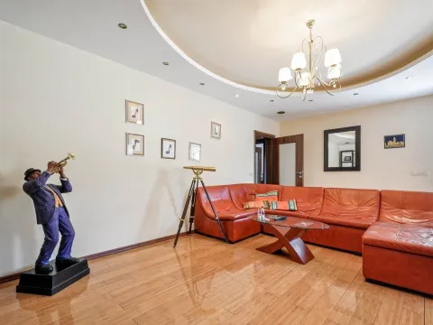 Prodaja, kuća, 220m², Donja Lastva, Tivat - image 10