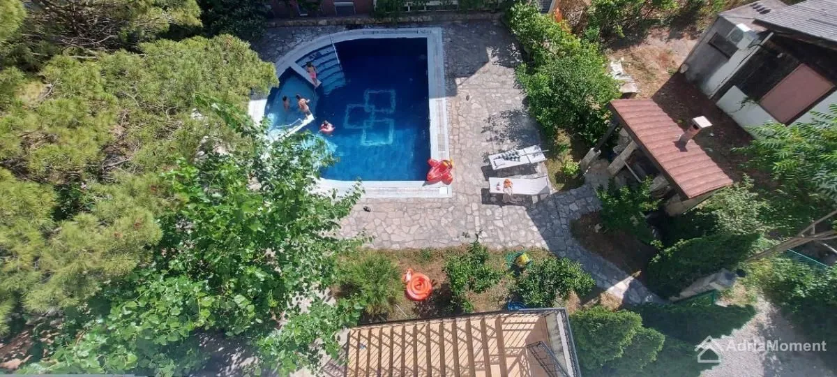 Prodaja, jednosoban stan, 65m², Podmaine, Budva