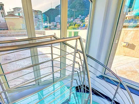 Prodaja, stan, 229m², Bečići, Budva - image 7