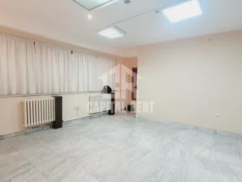 Izdavanje, poslovni prostor, 35m², Stari Grad, Beograd - image 2