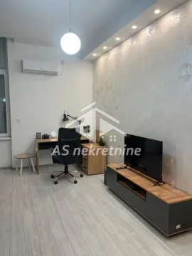 Rent, one bedroom apartment, 45m², Savski Venac, Beograd - image 2