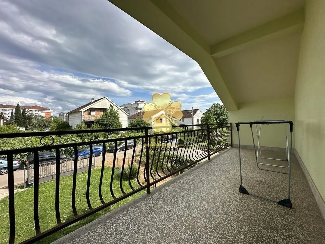 Rent, house, 200m², Tološi, Podgorica