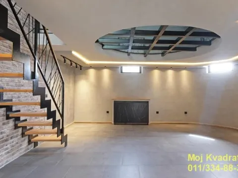 Rent, office space, 150m², Savski Venac, Beograd