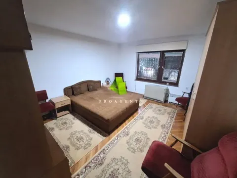 Rent, one bedroom apartment, 65m², Pantelej, Niš - image 4