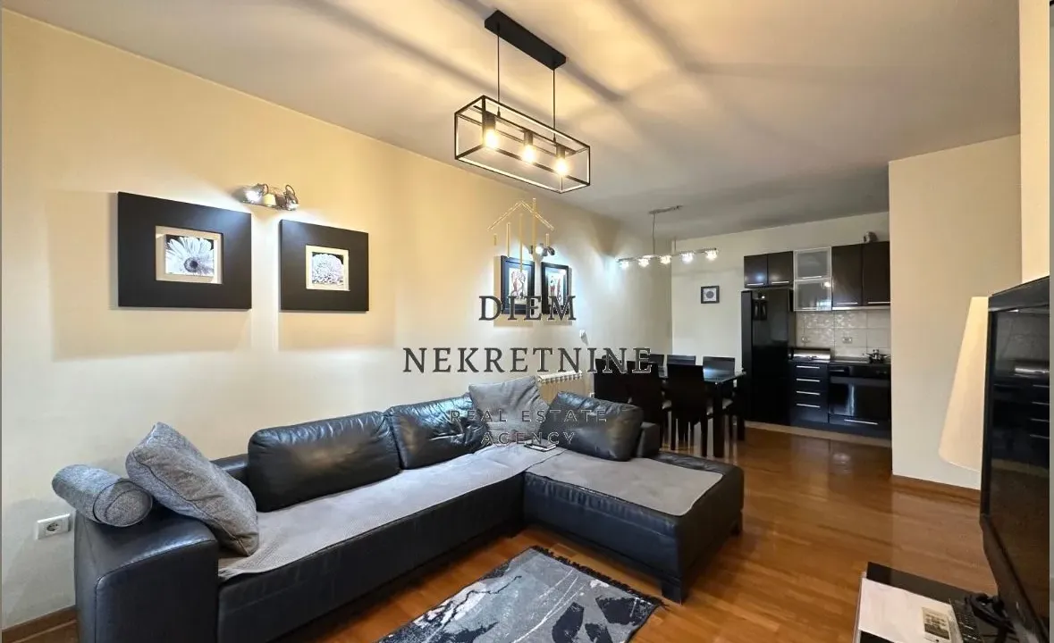 Prodaja, dvosoban stan, 66m², Preko Morače, Podgorica