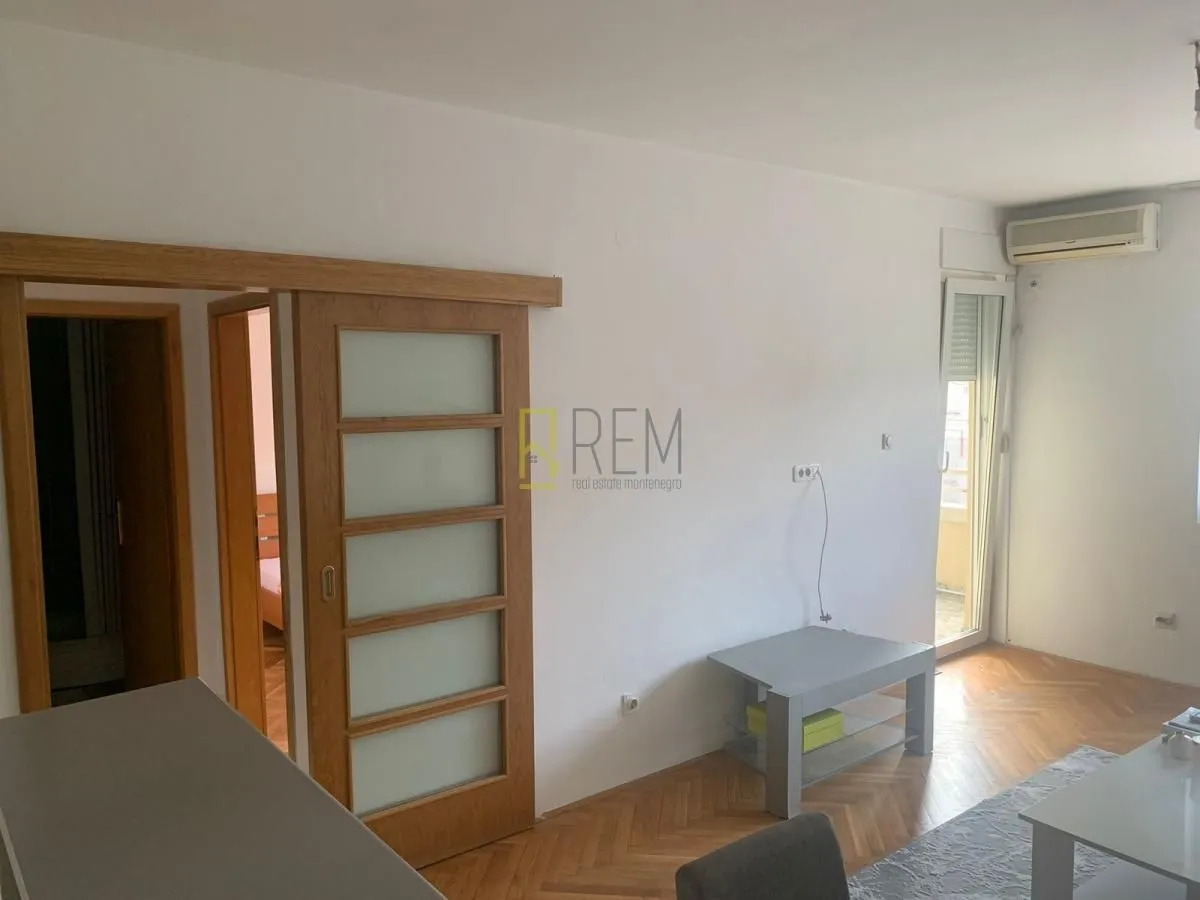 Rent, one bedroom apartment, 45m², Stari Aerodrom, Podgorica