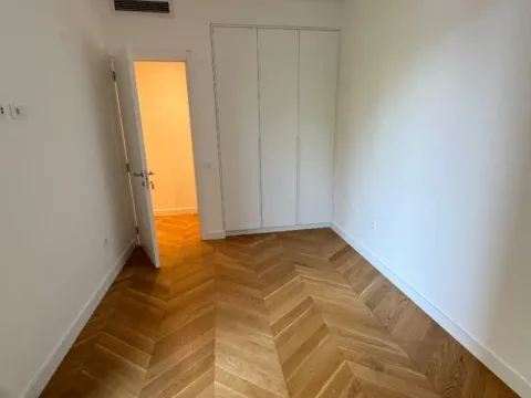 Izdavanje, trosoban stan, 134m², Gorica C, Podgorica - image 3