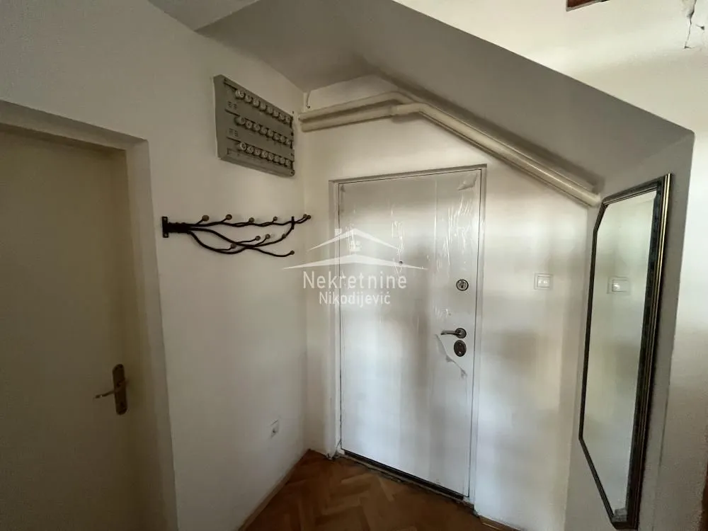 Prodaja, četvorosoban stan, 118m², Višnjica, Palilula Sve Podlokacije