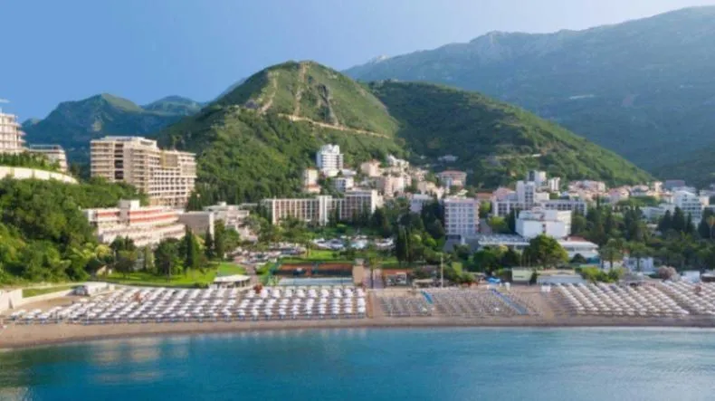 Sale, two bedroom apartment, 58m², Bečići, Budva