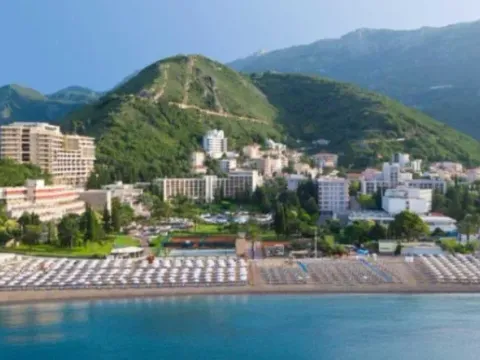 Prodaja, dvosoban stan, 58m², Bečići, Budva - image 2