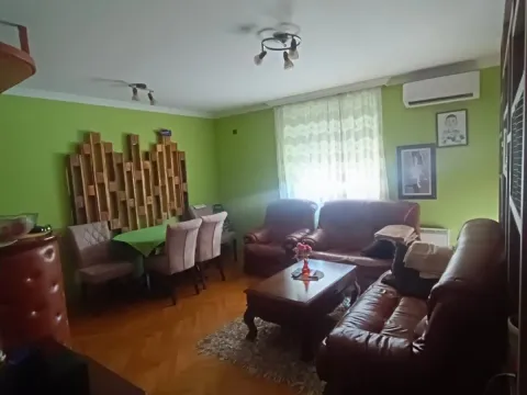 Izdavanje, dvosoban stan, 65m², Stari Aerodrom, Podgorica - image 18