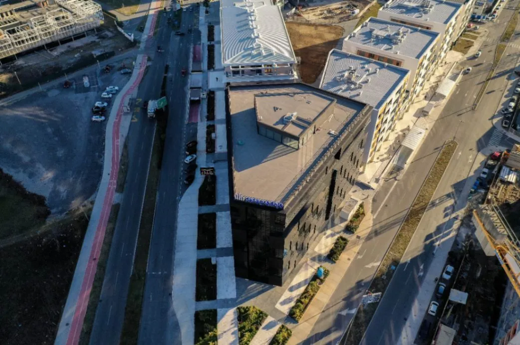Izdavanje,  poslovni prostor, 300m2, Iza Capital Plaze, Podgorica