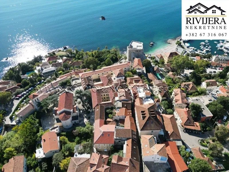 Prodaja, kuća, 171m², Centar, Herceg Novi