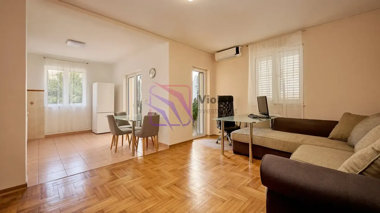 Prodaja, dvosoban stan, 62m², Centar, Budva
