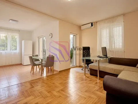 Prodaja, dvosoban stan, 62m², Centar, Budva - image 1