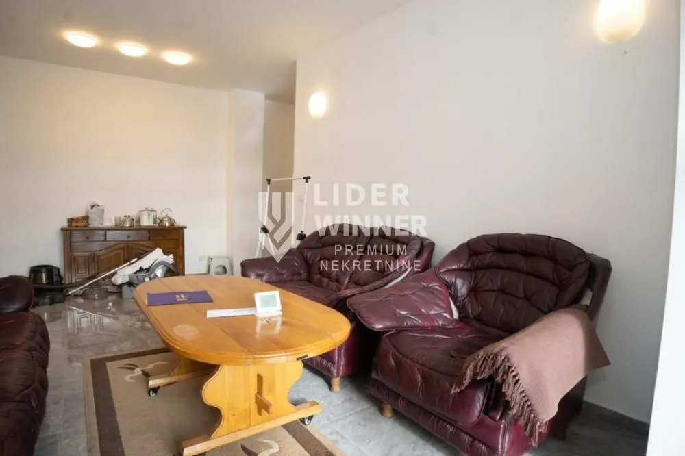 Sale, three bedroom apartment, 70m², Resnik, Beograd