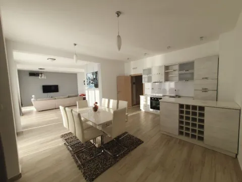 Sale, four bedroom apartment, 201m², Dobre Vode, Bar - image 3