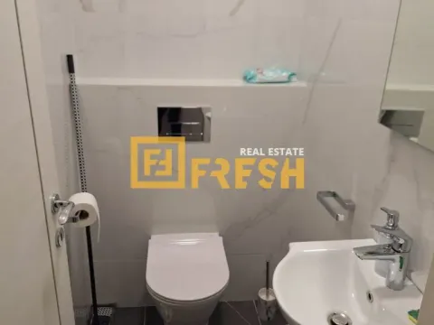 Rent, three bedroom apartment, 94m², City Kvart, Podgorica - image 15