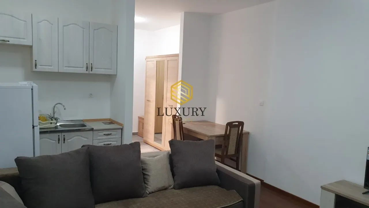 Izdavanje, jednosoban stan, 30m², Master Kvart, Podgorica