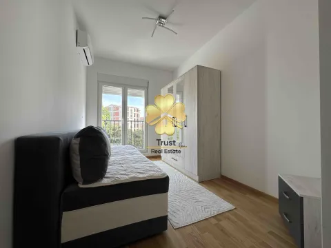 Izdavanje, dvosoban stan, 75m², Stara Varoš, Podgorica - image 10