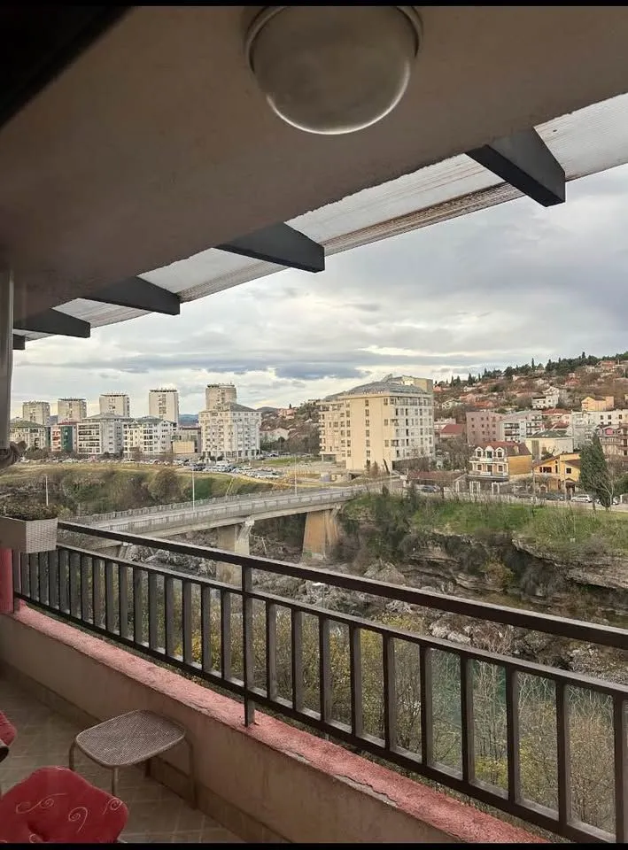 Izdavanje, jednosoban stan, 74m², Zagorič, Podgorica