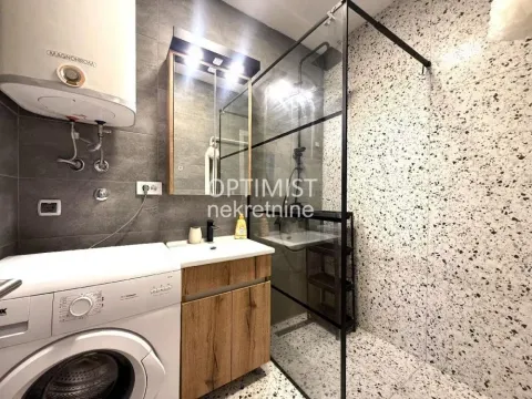 Izdavanje, trosoban stan, 75m², Savski Venac, Beograd - image 13
