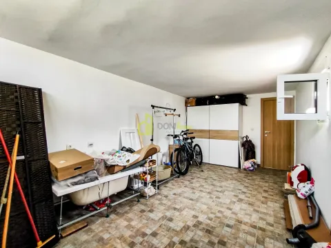 Prodaja, kuća, 160m², Donja Gorica, Podgorica - image 21