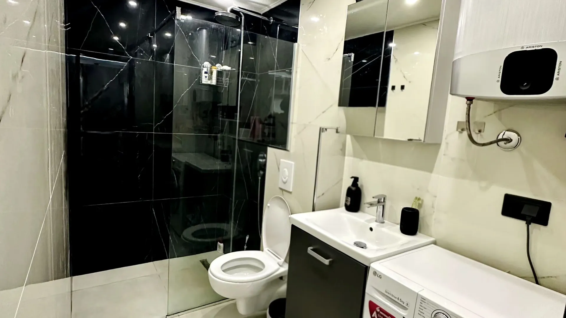 Sale, one bedroom apartment, 33m², Golubovina, Budva