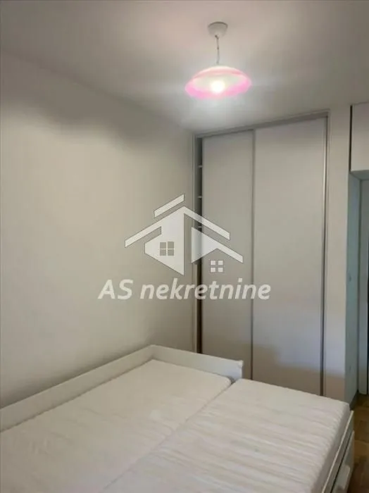 Rent, two bedroom apartment, 52m², Đeram Pijaca, Beograd
