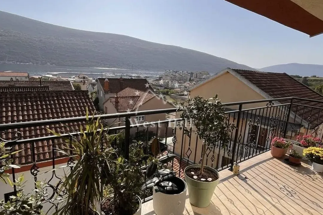 Sale, three bedroom apartment, 117m², Đenovići, Herceg Novi