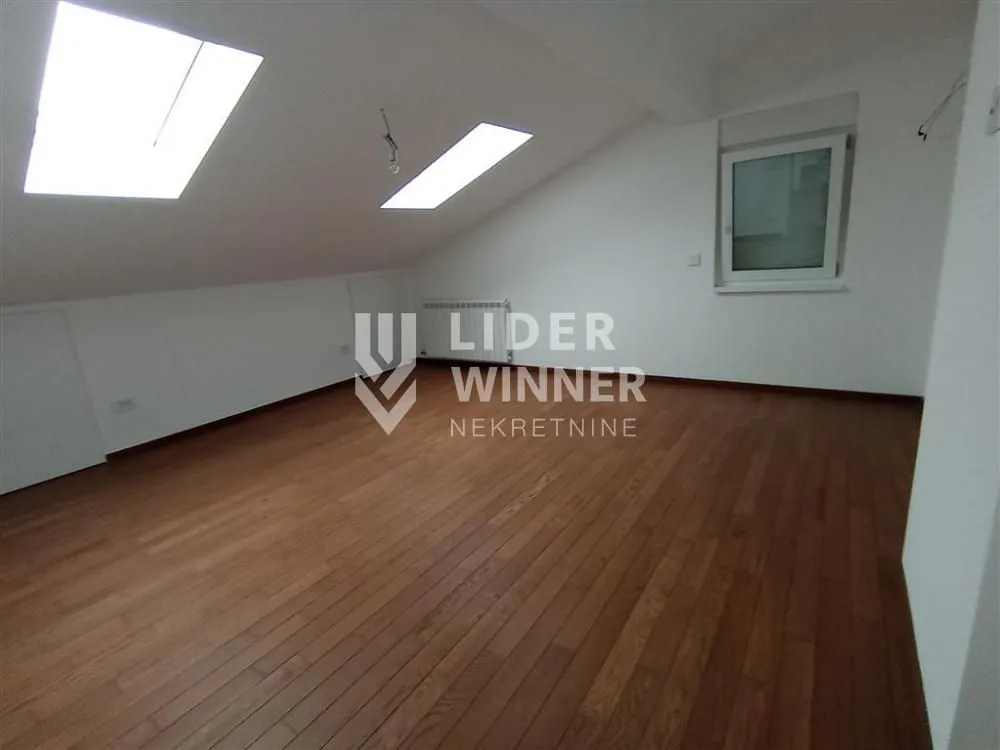 Sale, two bedroom apartment, 73m², Olimp, Zvezdara Sve Podlokacije