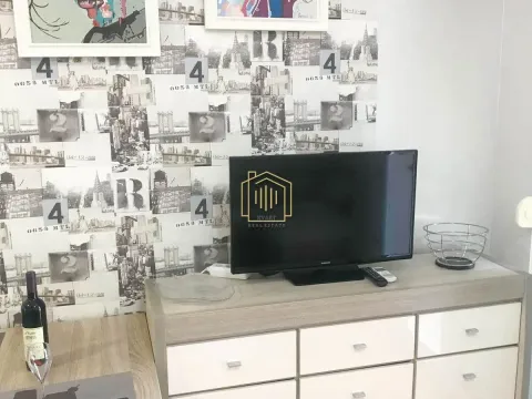 Izdavanje, jednosoban stan, 45m², City Kvart, Podgorica - image 5