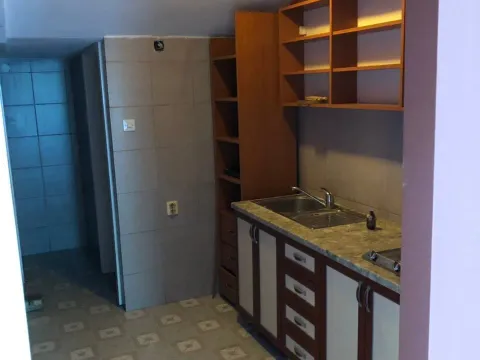 Prodaja, poslovni prostor, 900m², Mareza, Podgorica - image 8