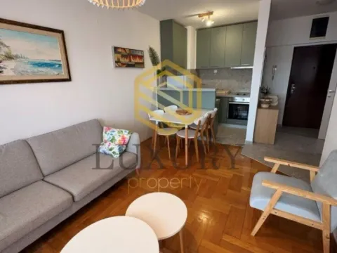 Izdavanje, jednosoban stan, 45m², Centar, Tivat - image 7