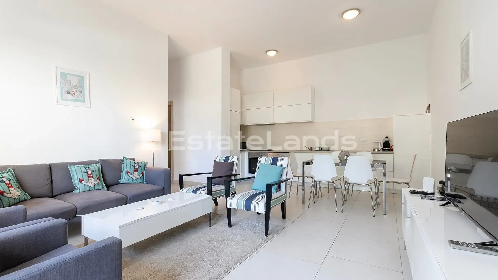 Sale, two bedroom apartment, 84m², Morinj, Kotor
