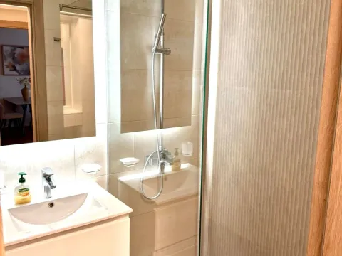 Izdavanje, jednosoban stan, 52m², Master Kvart, Podgorica - image 5