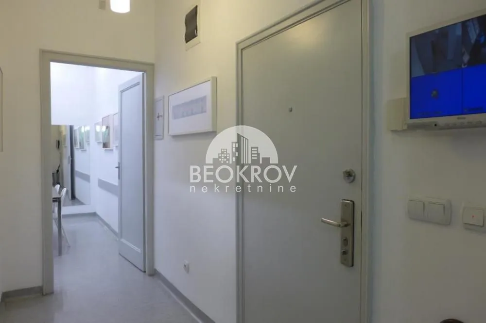 Rent, office space, 60m², Kalenić Pijaca, Vračar Sve Podlokacije