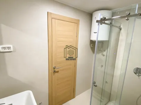 Rent, office space, 45m², City Kvart, Podgorica - image 6