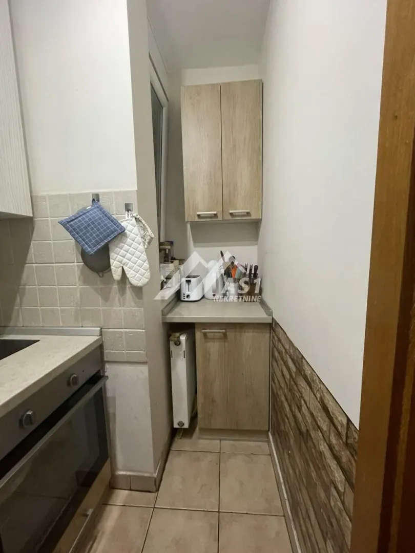 Izdavanje, dvosoban stan, 40m², Sajam, Novi Sad Sve Podlokacije